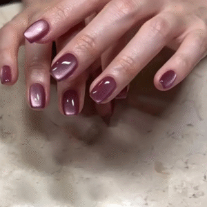 Luxury Burgundy Cat Eye press ons